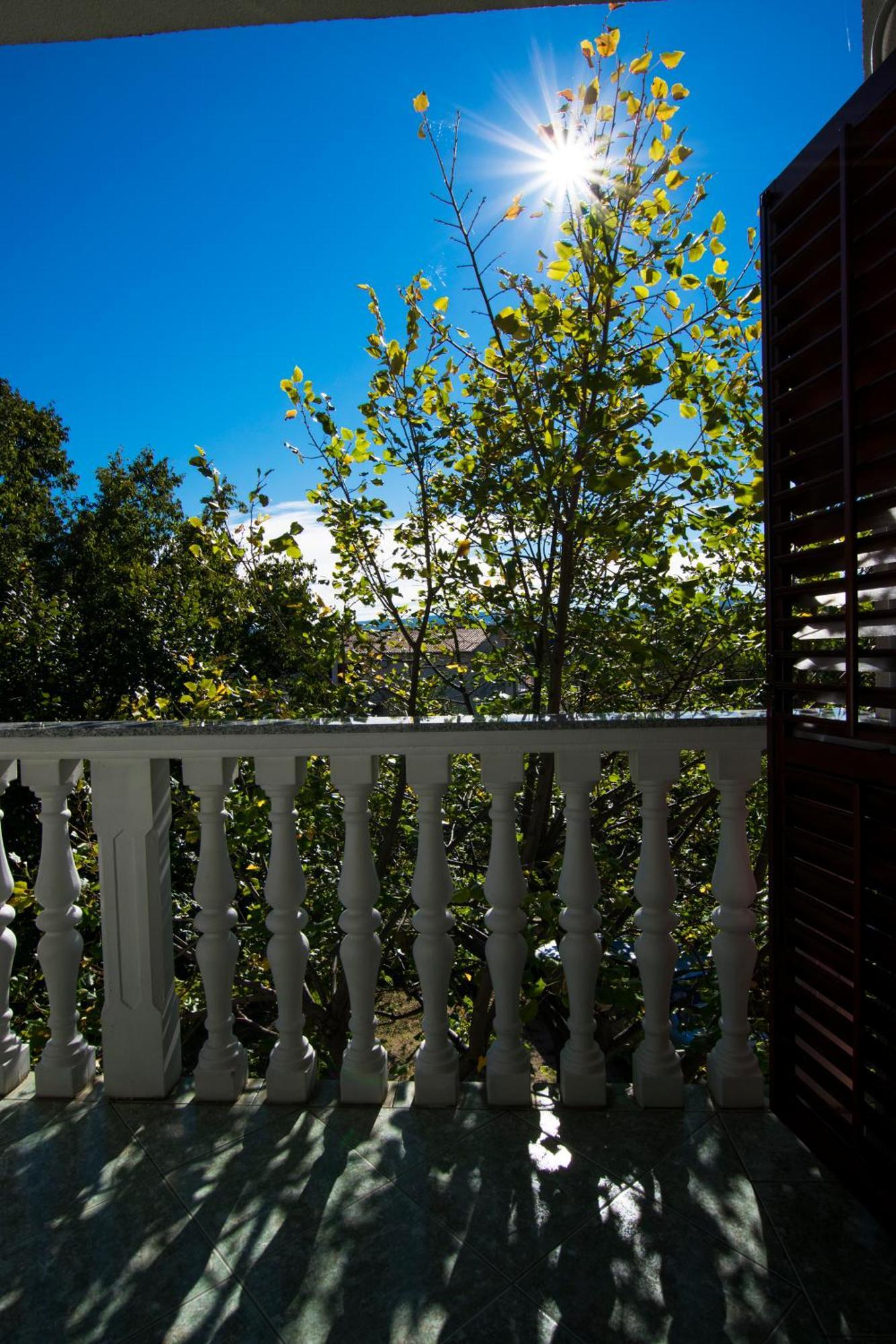 Apartments Zile Starigrad Paklenica Exterior foto